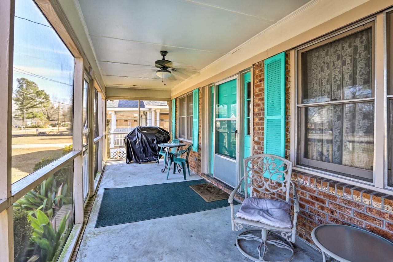 Lake Waccamaw Home With Fenced Yard And Shared Pier! Exterior photo